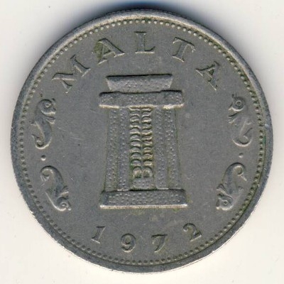 Монета 5 центов. 1972г. Мальта. Ритуальный алтарь в храме Хагар Ким. (F)