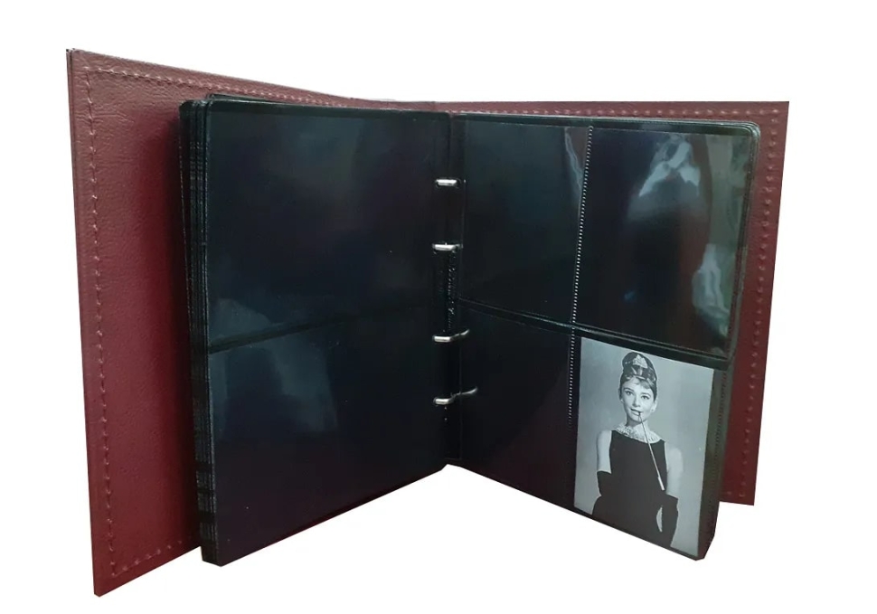 Альбом "ПРЕМИУМ" для фотографий с 30 черными двусторонними листами на 138 фотографий. Цвет бордо