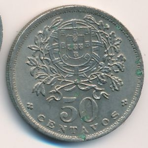 Монета 50 сентаво. 1956г. Португалия. (VF)